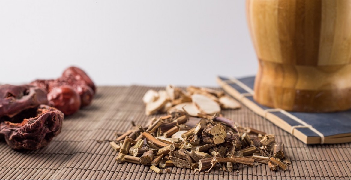 https://www.nantonghk.com/image/cache/catalog/blog/chinese-herbal-medicine-1170x600.jpg